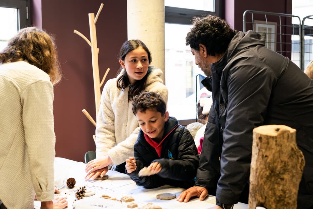 Animation pour enfant pendant la fête de la science des Hauts-de-France